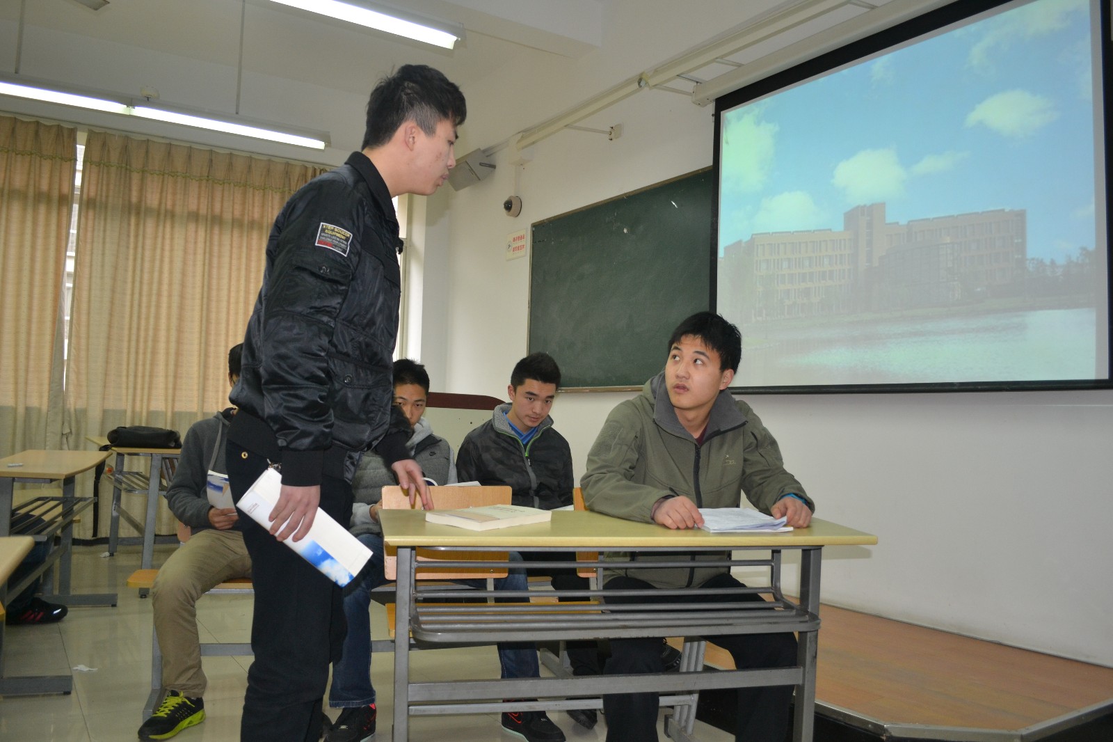 【2015上海工程技术大学第五届校园心理情景