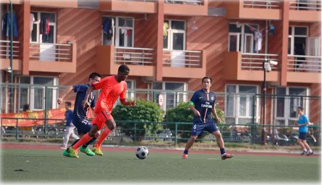 【光电学院新闻稿】沪江杯足球赛--光电学院